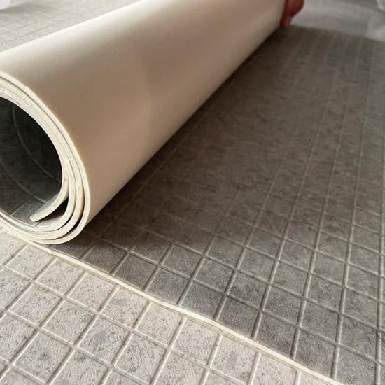 3 mm easy-to-clean, anti-bacterial PVC anti-slip flooring