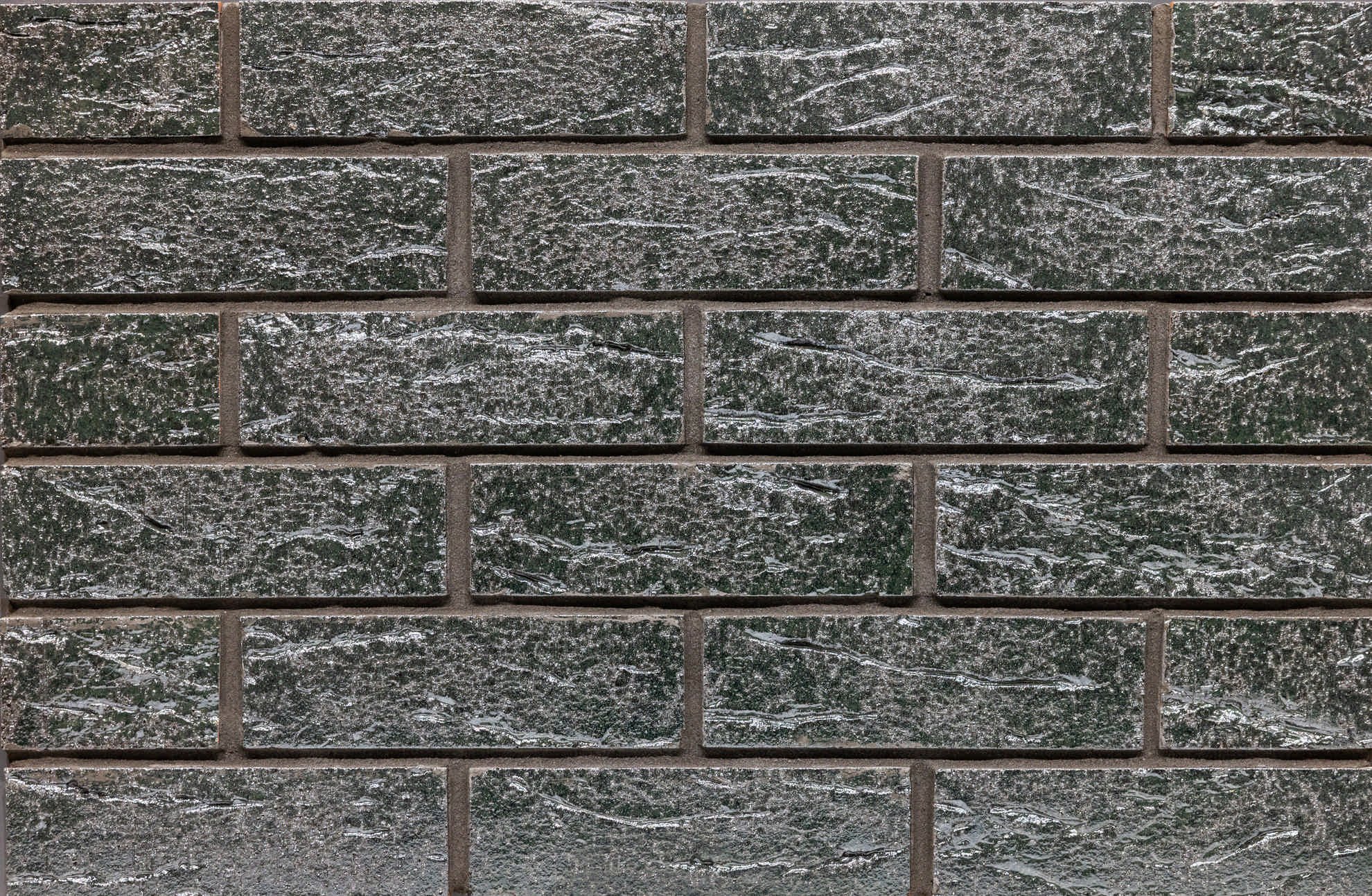 Rustic Brick Slip — Metallic Green